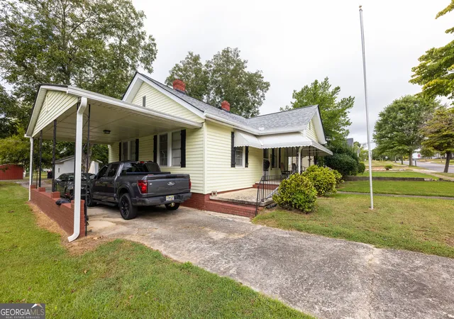 Photo 2 of Single family home for sale at 113 Over St, Thomaston, GA 30286 | MLS# 10845343 | Listing updated on 2026-09-27