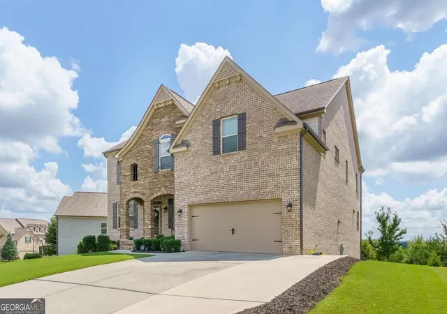 Photo 3 of Single family home for sale at 4210 Woodward Walk Ln, Suwanee, GA 30024 | MLS# 10837462 | Listing updated on 2026-09-15