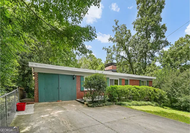 Photo 2 of Single family home for sale at 454 Superior Ave, Decatur, GA 30030 | MLS# 10823824 | Listing updated on 2026-09-03