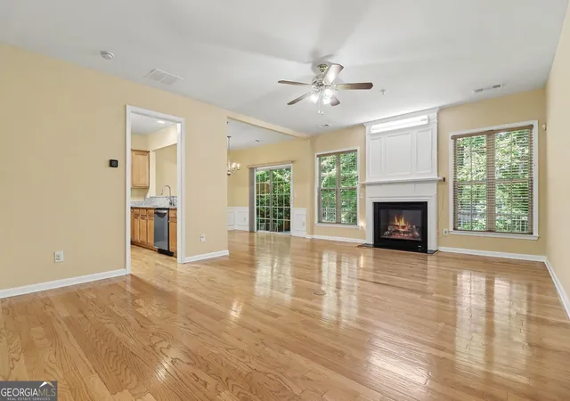 Photo 4 of Townhouse for sale at 1490 Bellsmith Dr, Roswell, GA 30076 | MLS# 10838810 | Listing updated on 2026-09-16