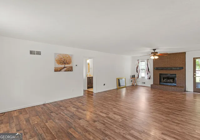 Photo 3 of Single family home for sale at 121 Rosser Rd, Mcdonough, GA 30252 | MLS# 10842149 | Listing updated on 2026-09-08