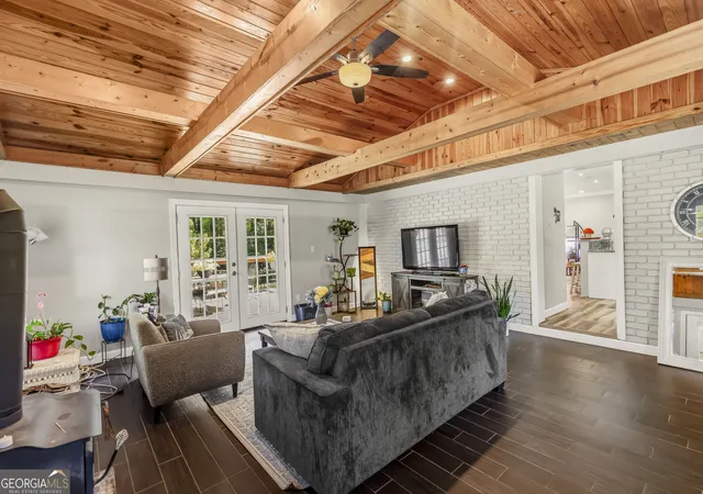 Photo 4 of Single family home for sale at 3008 Carrie Dr NW, Kennesaw, GA 30144 | MLS# 10846378 | Listing updated on 2026-10-30