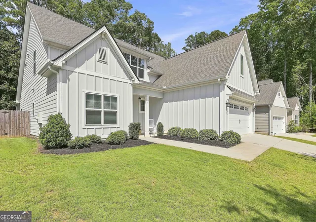 Photo 3 of Single family home for sale at 9 Long Branch Trl, Sharpsburg, GA 30277 | MLS# 10842480 | Listing updated on 2026-10-02