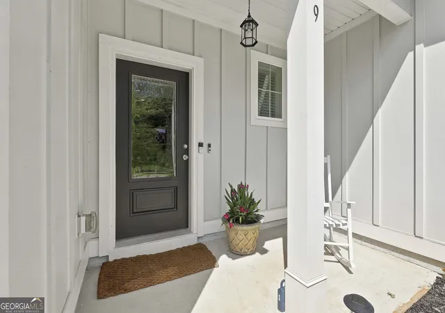 Photo 4 of Single family home for sale at 9 Long Branch Trl, Sharpsburg, GA 30277 | MLS# 10842480 | Listing updated on 2026-10-02