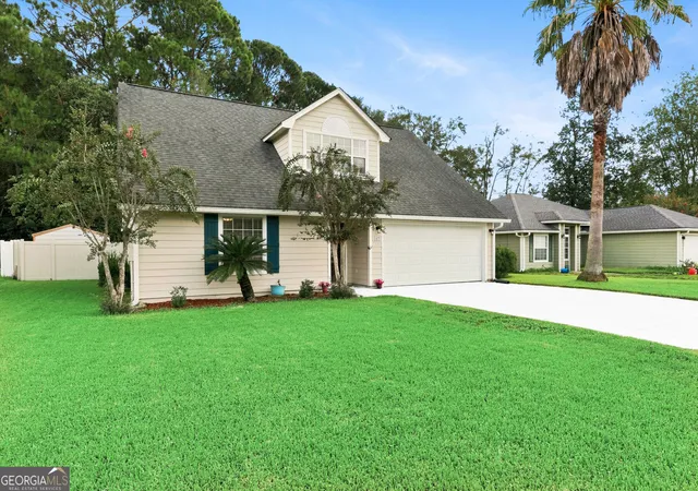 Photo 2 of Sale Pending at 102 Windemere Dr, Kingsland, GA 31548 | MLS# 10844986 | Listing updated on 2026-09-25