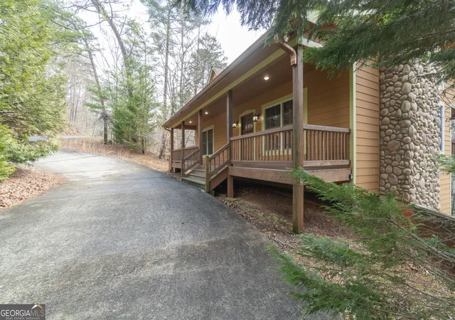 Photo 1 of Single family home for sale at 74 Fussen Strasse, Helen, GA 30545 | MLS# 10839284 | Listing updated on 2026-09-17