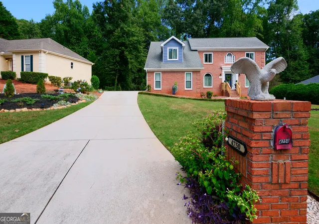 Photo 2 of Single family home for sale at 4750 Meadowlark Dr Se, Conyers, GA 30094 | MLS# 10845164 | Listing updated on 2026-10-02