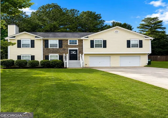 Photo 1 of Single family home for sale at 280 Bridgestone Ln, Douglasville, GA 30134 | MLS# 10841715 | Listing updated on 2026-10-15