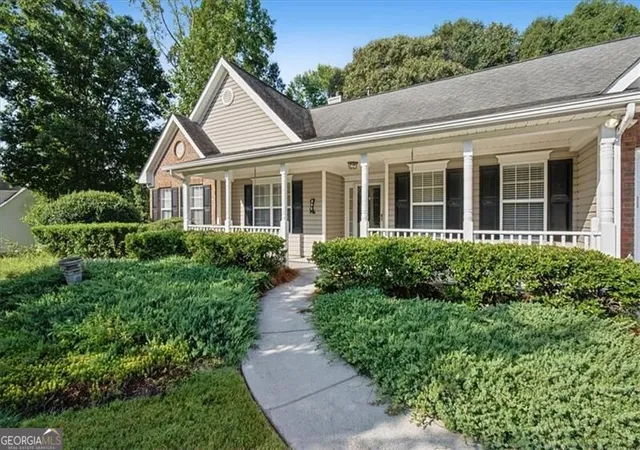 Photo 4 of Single family home for sale at 295 Glenn Eagles Way, Hiram, GA 30141 | MLS# 10834991 | Listing updated on 2026-09-18