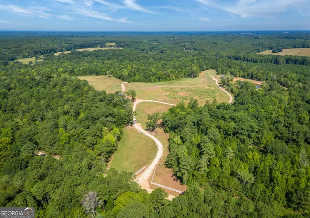 Photo 2 of Single family home for sale at 692 Hutchins Wolfskin Rd, Stephens, GA 30667 | MLS# 10840312 | Listing updated on 2026-09-08
