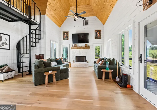 Photo 3 of Single family home for sale at 692 Hutchins Wolfskin Rd, Stephens, GA 30667 | MLS# 10840312 | Listing updated on 2026-09-08
