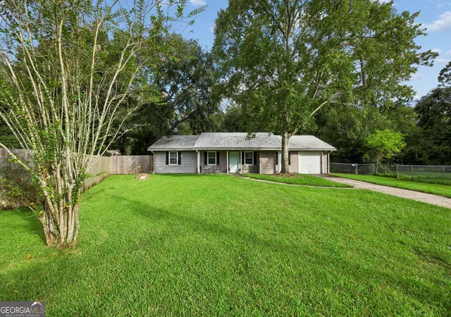Photo 2 of Single family home for sale at 102 Richardson Ct, St. Marys, GA 31558 | MLS# 10840892 | Listing updated on 2026-09-28