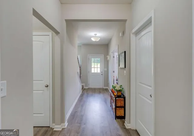 Photo 3 of Single family home for sale at 480 White Trillium Dr, Hoschton, GA 30548 | MLS# 10840275 | Listing updated on 2026-09-28