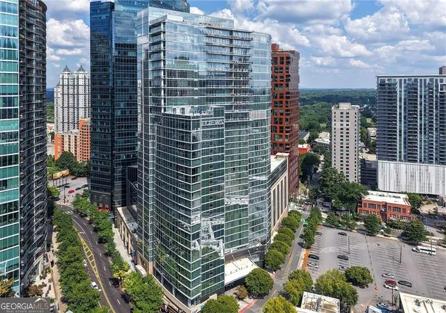 Photo 3 of Condo for sale at 1065 Peachtree St NE #3402, Atlanta, GA 30309 | MLS# 10839278 | Listing updated on 2026-09-03