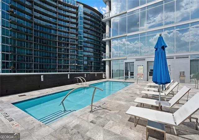 Listing Photo 2 - Condo for sale in building located at 1065 Peachtree St Ne, Atlanta, GA 30309 - Unit #3402