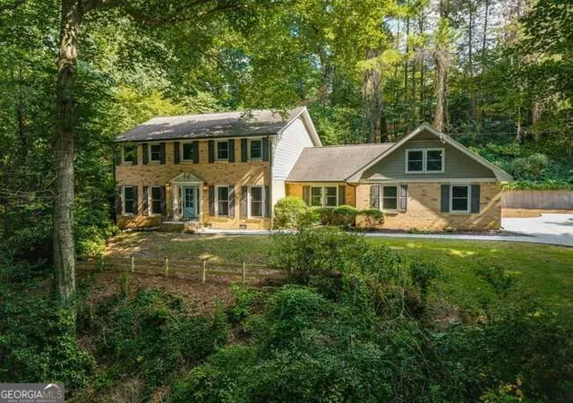 Photo 2 of Single family home for sale at 2497 Greenglade Rd Ne, Atlanta, GA 30345 | MLS# 10843780 | Listing updated on 2026-09-12