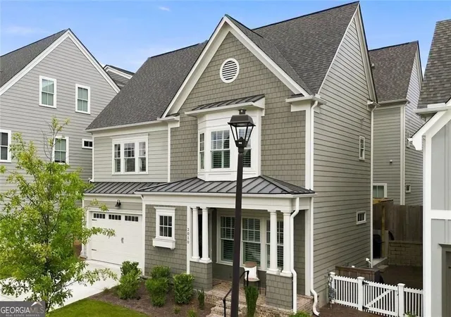 Photo 3 of Townhouse for sale at 2010 Cottonwood Ln, Woodstock, GA 30188 | MLS# 10821941 | Listing updated on 2026-09-19