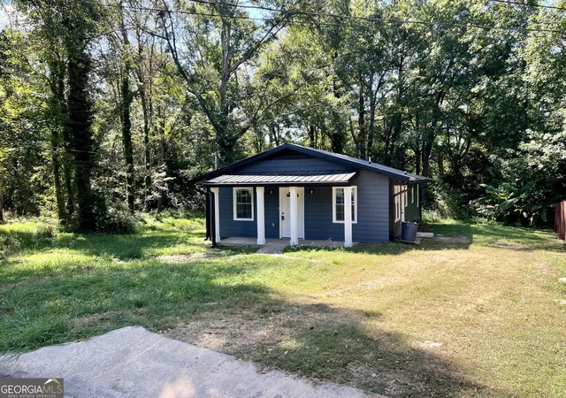 Photo 3 of Single family home for sale at 105 Duke St, Winder, GA 30680 | MLS# 10842118 | Listing updated on 2026-10-05