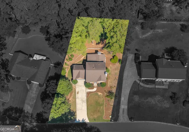Photo 2 of Single family home for sale at 104 Kirton Turn, Peachtree City, GA 30269 | MLS# 10855313 | Listing updated on 2026-10-28