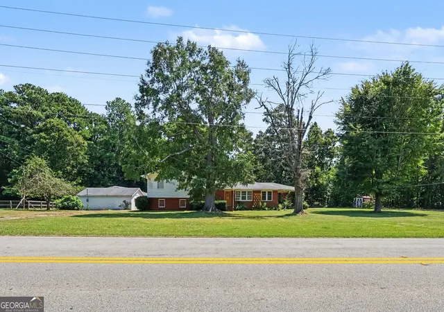 Photo 1 of Single family home for sale at 4490 Mason Creek Rd, Winston, GA 30187 | MLS# 10829887 | Listing updated on 2026-09-03