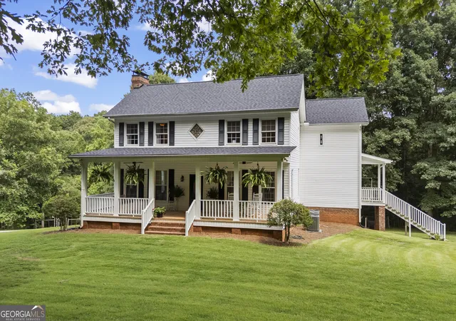Photo 3 of Single family home for sale at 3040 Venable Ln, Dacula, GA 30019 | MLS# 10811516 | Listing updated on 2026-09-26