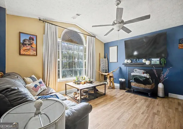 Photo 3 of Single family home for sale at 189 Robert Dr, Braselton, GA 30517 | MLS# 10871474 | Listing updated on 2026-10-26