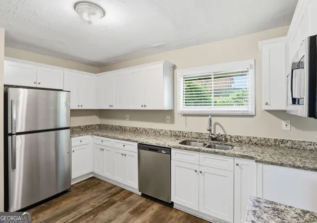 Photo 4 of Single family home for sale at 2723 Ellen Way, Decatur, GA 30032 | MLS# 10841842 | Listing updated on 2026-09-24