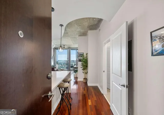 Photo 2 of Condo for sale at 400 W Peachtree St Nw #3005, Atlanta, GA 30308 | MLS# 10847235 | Listing updated on 2026-10-06