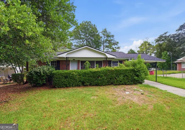 Photo 1 of Single family home for sale at 4322 Fairfax Dr, Macon, GA 31206 | MLS# 10842743 | Listing updated on 2026-09-10