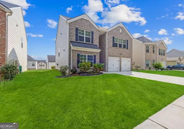 Photo 3 of Single family home for sale at 6613 Beaver Crk Trl, Atlanta, GA 30349 | MLS# 10841577 | Listing updated on 2026-10-09