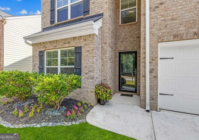 Photo 3 of Single family home for sale at 6613 Beaver Crk Trl, Atlanta, GA 30349 | MLS# 10841577 | Listing updated on 2026-10-09