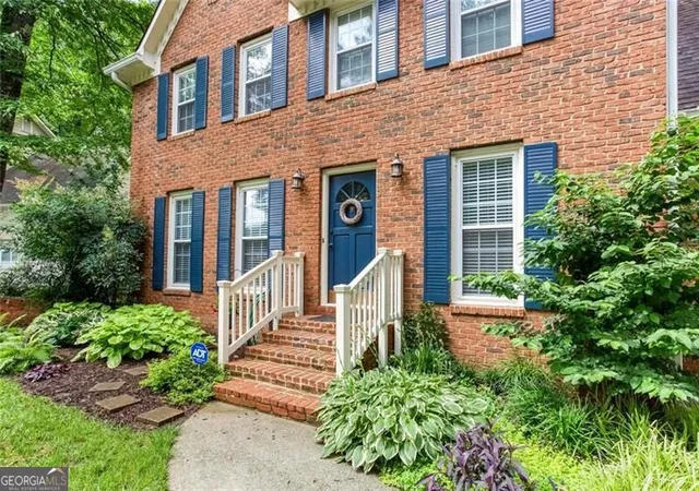 Photo 3 of Single family home for sale at 4769 Quail Hunt Ct, Powder Springs, GA 30127 | MLS# 10833484 | Listing updated on 2026-09-18