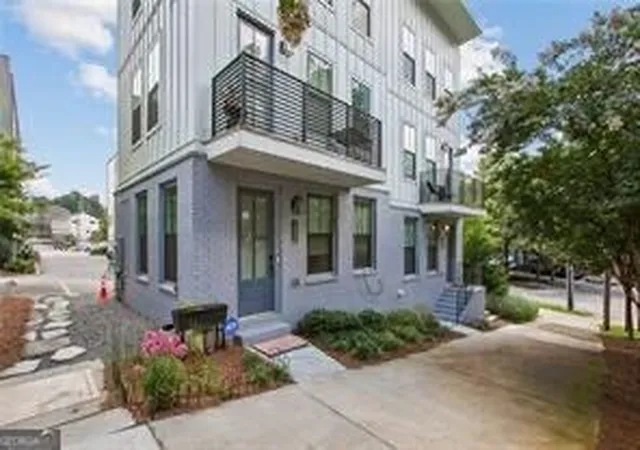 Townhouse for sale at 1280 Longreen Ter NW, Atlanta, GA 30318 | MLS# 10840341