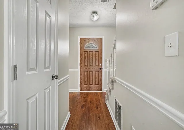 Photo 2 of Single family home for sale at 1160 Golfview Ter, Monroe, GA 30655 | MLS# 10851877 | Listing updated on 2026-10-07