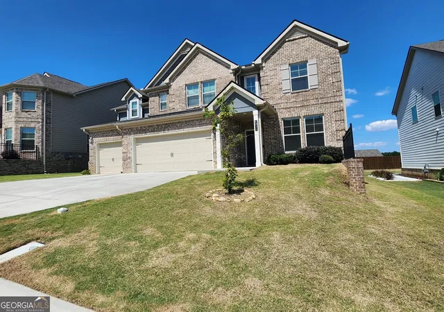 Photo 2 of Single family home for sale at 4835 Elm Leaf Dr SW, South Fulton, GA 30331 | MLS# 10842176 | Listing updated on 2026-10-07