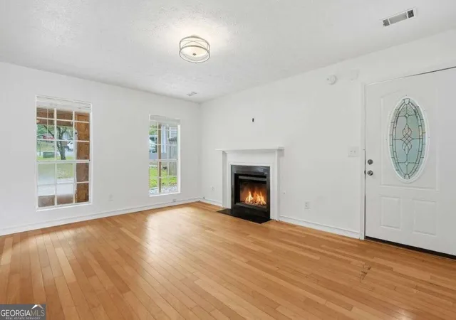 Photo 3 of Sale Pending at 1642 Esquire Pl, Norcross, GA 30093 | MLS# 10853113 | Listing updated on 2026-10-01