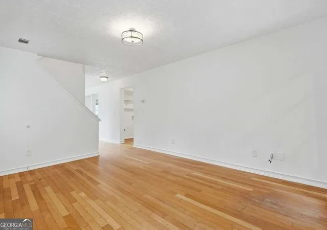 Photo 4 of Sale Pending at 1642 Esquire Pl, Norcross, GA 30093 | MLS# 10853113 | Listing updated on 2026-10-01