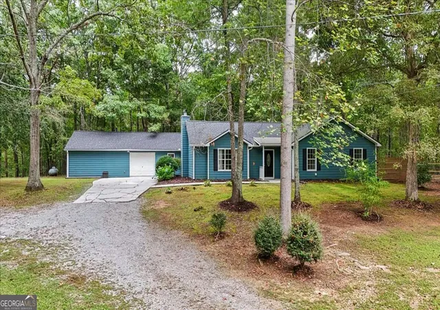 Photo 3 of Single family home for sale at 112 Old Mountain Rd, Rockmart, GA 30153 | MLS# 10853335 | Listing updated on 2026-10-09