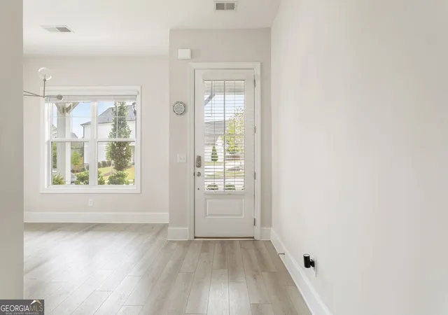 Photo 3 of Single family home for sale at 1818 Sanford Dr NW, Atlanta, GA 30318 | MLS# 10871295 | Listing updated on 2026-10-28