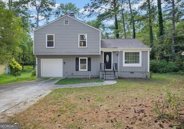 Photo 1 of Single family home for sale at 429 Sherwood Cir, Stone Mountain, GA 30087 | MLS# 10836387 | Listing updated on 2026-10-04