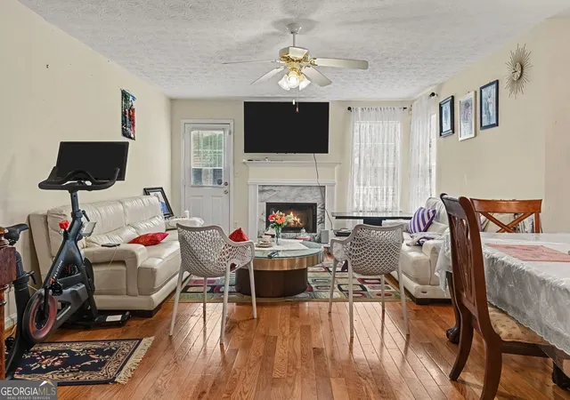 Photo 4 of Single family home for sale at 415 Thomas Jefferson Dr, Stone Mountain, GA 30083 | MLS# 10838000 | Listing updated on 2026-09-17
