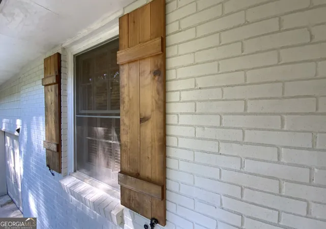 Photo 3 of Single family home for sale at 1010 Scott Cir, Decatur, GA 30033 | MLS# 10840835 | Listing updated on 2026-09-19