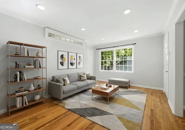 Photo 4 of Single family home for sale at 1010 Scott Cir, Decatur, GA 30033 | MLS# 10840835 | Listing updated on 2026-09-19