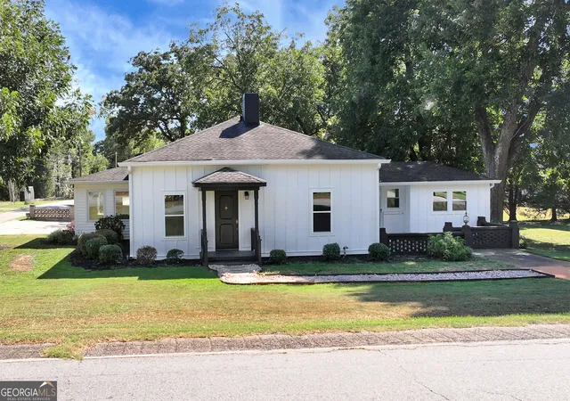 Photo 1 of Single family home for sale at 276 Highway 72 E, Comer, GA 30629 | MLS# 10850367 | Listing updated on 2026-10-05