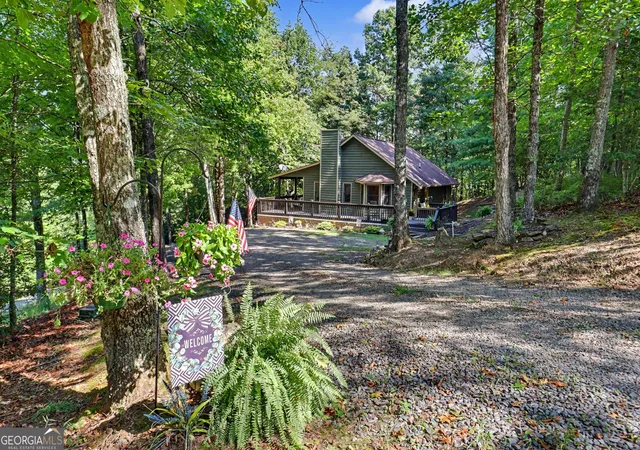 Photo 3 of Single family home for sale at 44 Fieldcrest Dr, Murphy, NC 28906 | MLS# 10843769 | Listing updated on 2026-09-16