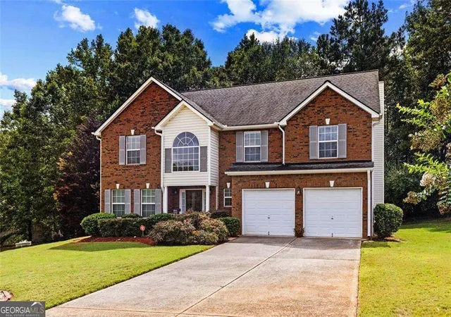 Photo 3 of Single family home for sale at 1835 Winding Xing Trl, Fairburn, GA 30213 | MLS# 10846367 | Listing updated on 2026-09-30