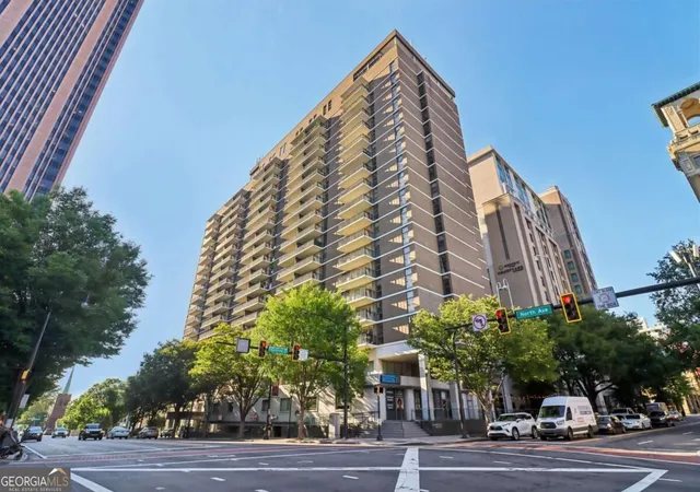 Listing Photo 1 - Condo for sale in building located at 620 Peachtree St Ne, Atlanta, GA 30308 - Unit #904