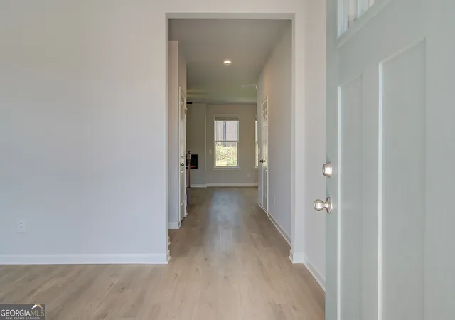 Photo 3 of Single family home for sale at 652 Leafy Branch Wy, Mcdonough, GA 30253 | MLS# 10821053 | Listing updated on 2026-09-24