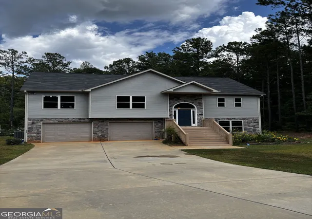 Photo 1 of Single family home for sale at 1362 Rocky Plains Rd, Covington, GA 30016 | MLS# 10839136 | Listing updated on 2026-10-08