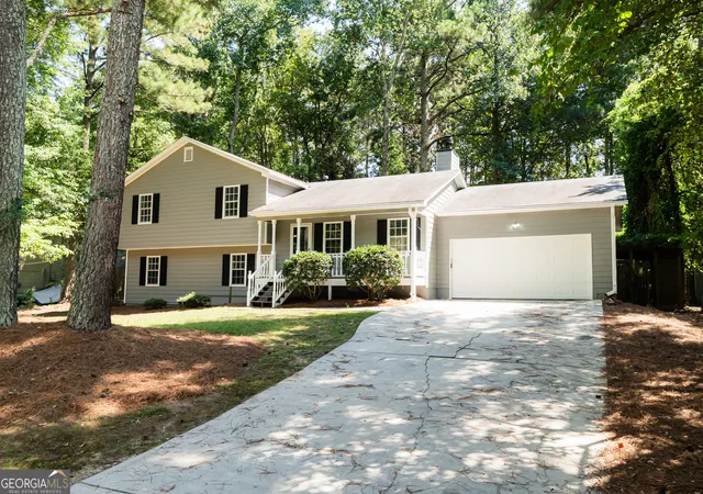 Photo 3 of Single family home for sale at 2340 Rockwell Dr, Buford, GA 30519 | MLS# 10842102 | Listing updated on 2026-10-08